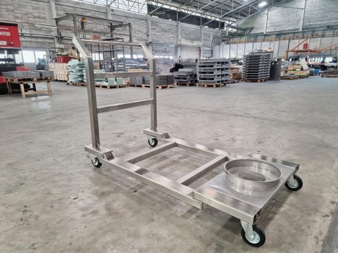 โรงงานรับตัด พับ เชื่อม และผลิตชิ้นงานจากเหล็ก โลหะ ชลบุรี